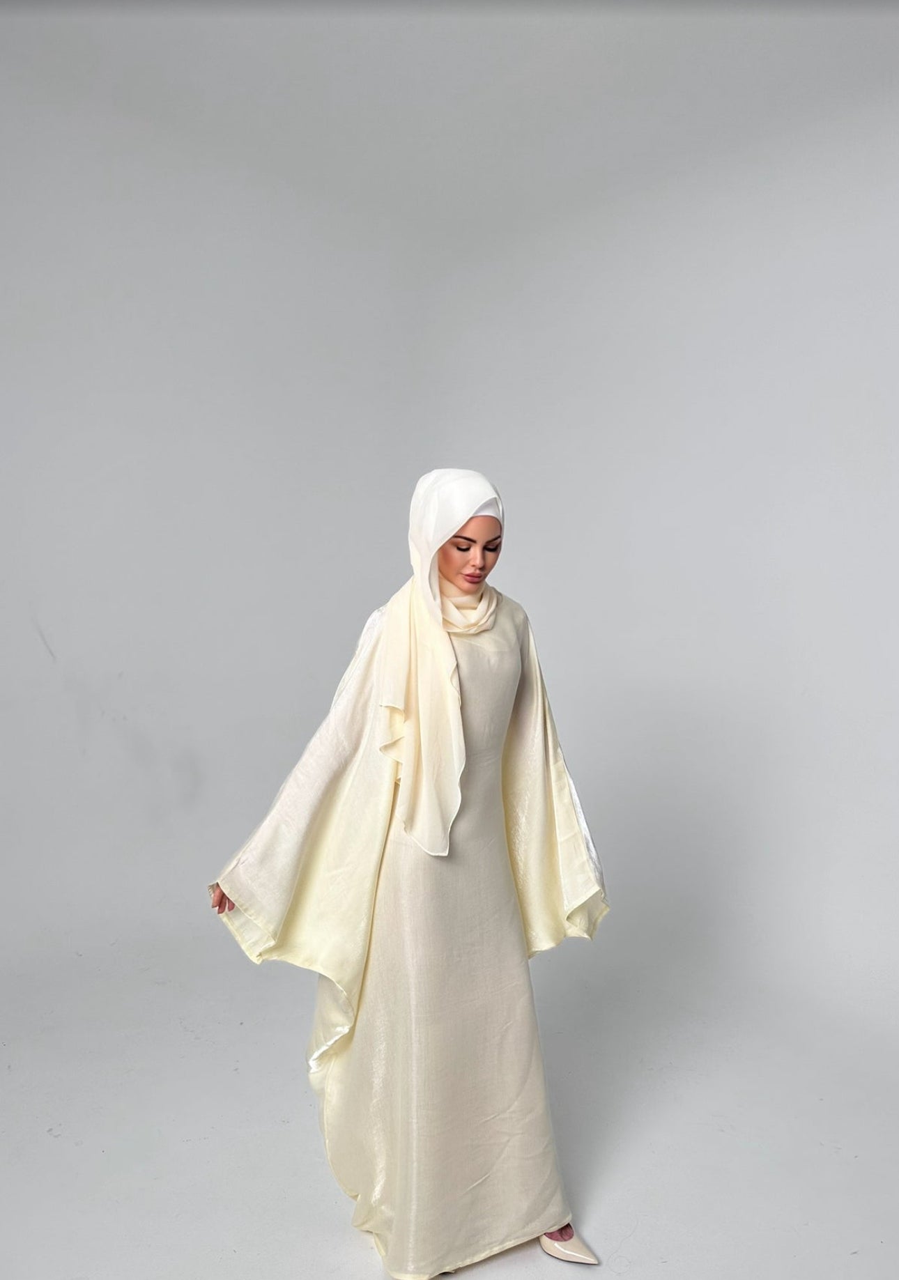 Layal batwing abaya